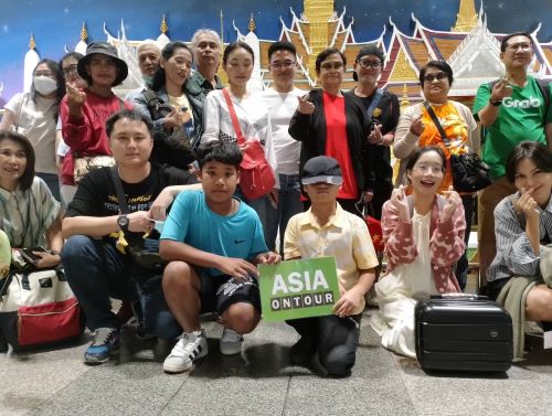 อาหารเรียวกังพร้อมธงไทย